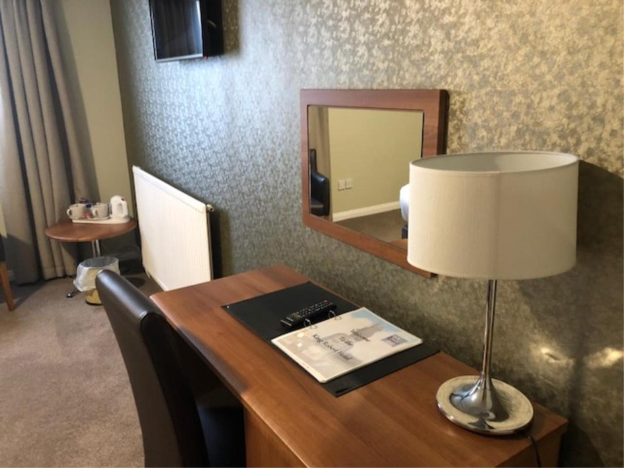 King Robert Hotel スターリング エクステリア 写真